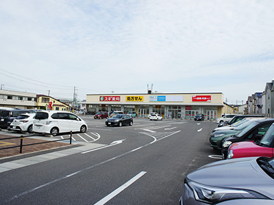 無料共有駐車場（200台以上）